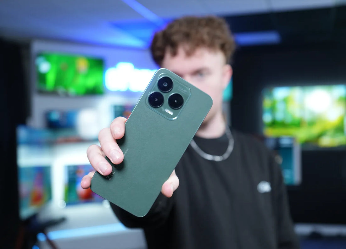 Budget Smartphones to Buy in the UK (2026 Buyer’s Guide)