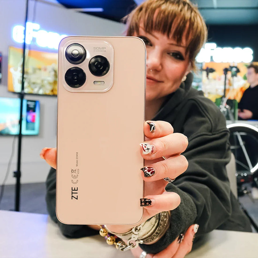 Best Budget Smartphones to Buy in the UK (2026 Guide)