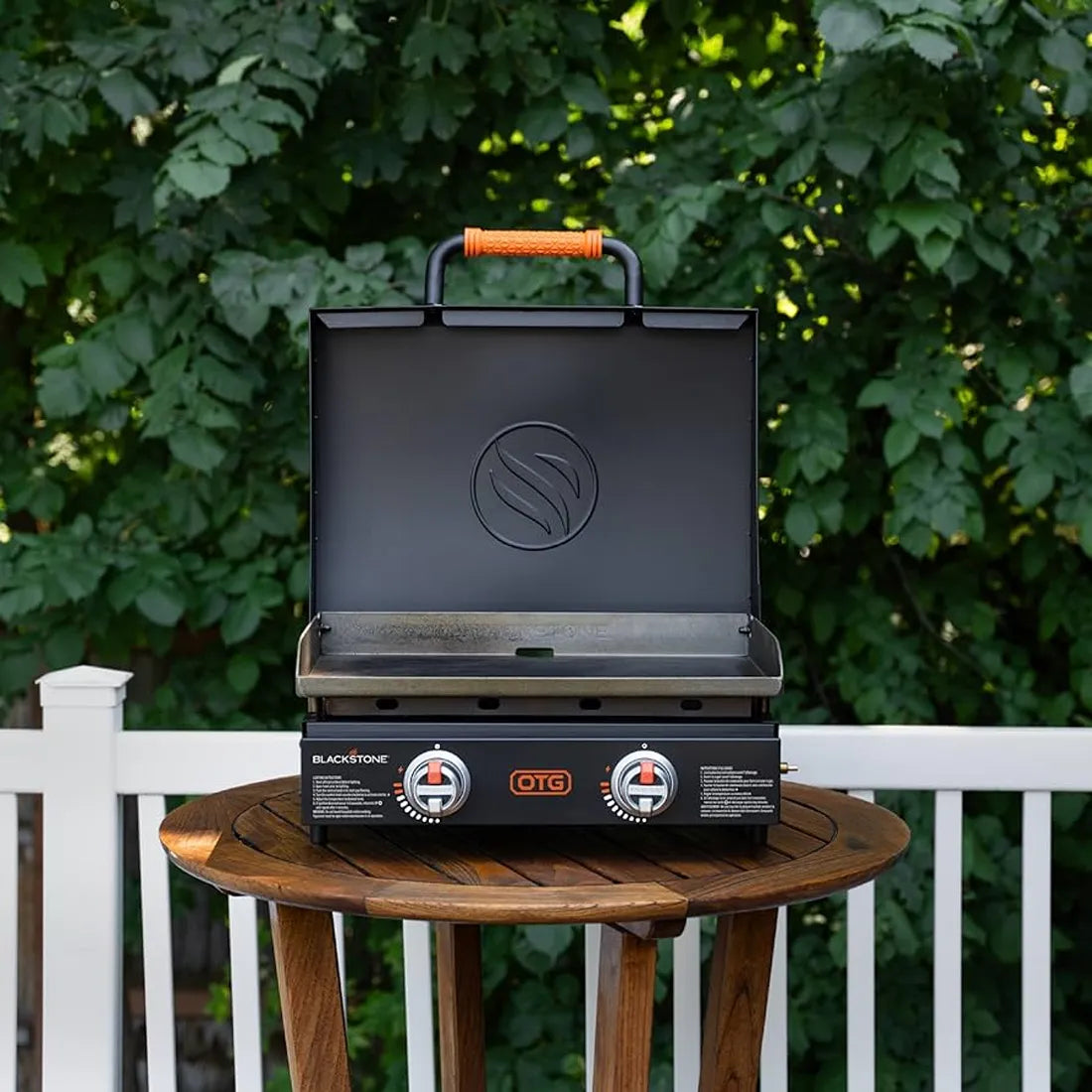 Blackstone Gas Griddle with Hood – 22 or 28 Inch