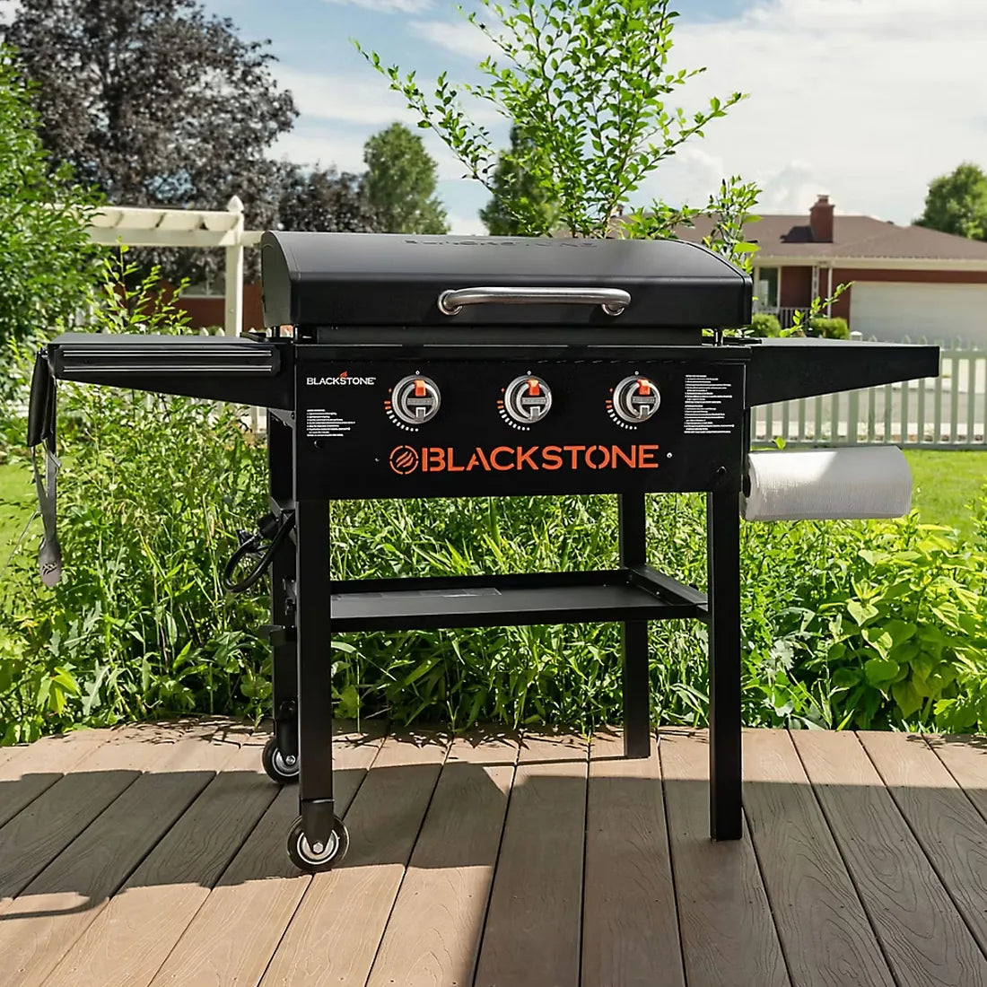 Blackstone 28 Inch Gas Griddle with Hood Open
